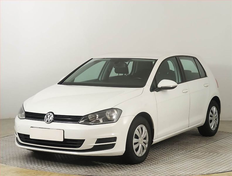 Volkswagen Golf (2014) 1.2 TSI, Serv.kniha, Tempomat - fotka 2 z 16