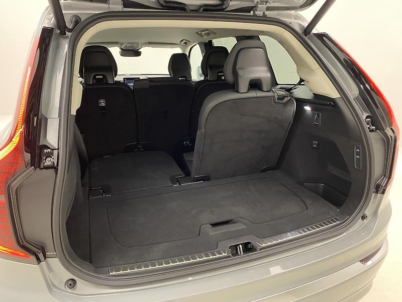 Volvo XC90 (2026) T8 AWD Plug-in BRIGHT PLUS 7m - fotka 23 z 73