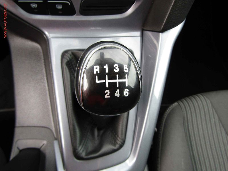 Ford Focus (2014) 1.6, ČR, STK4/28 - fotka 18 z 20