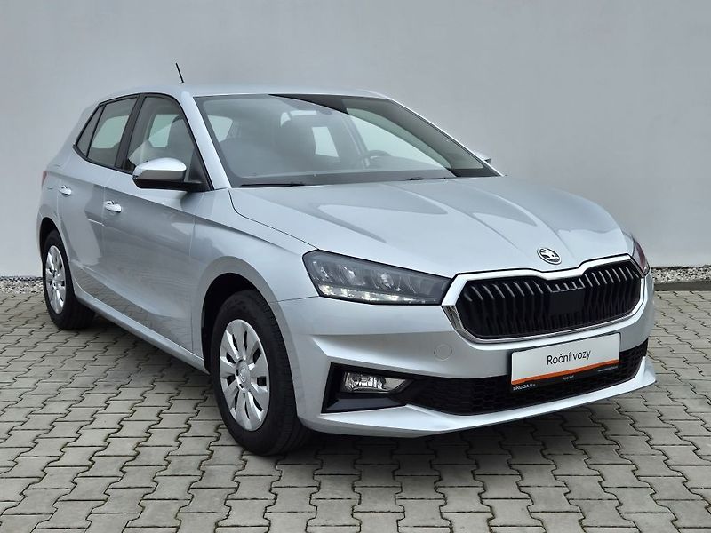 Škoda Fabia Selection 1.0 TSI 70 kW - fotka 7 z 27