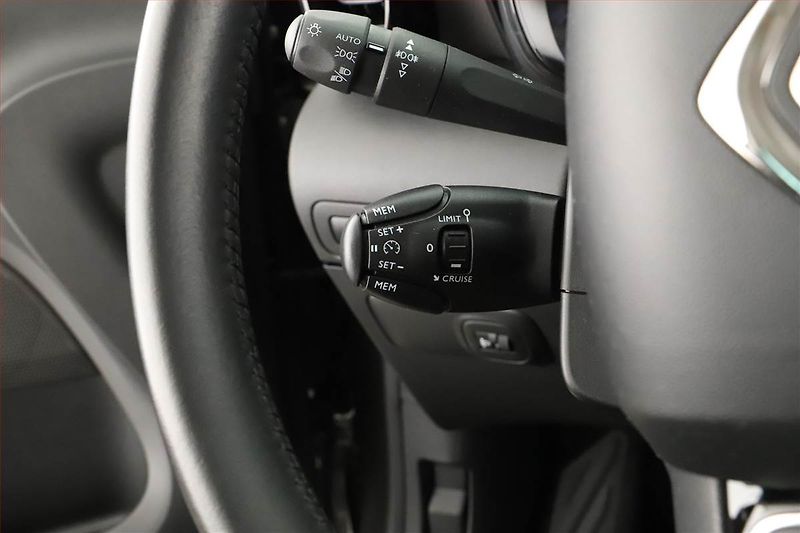 Citroën C3 Aircross (2021) 1.2 PureTech, Automat - fotka 16 z 17