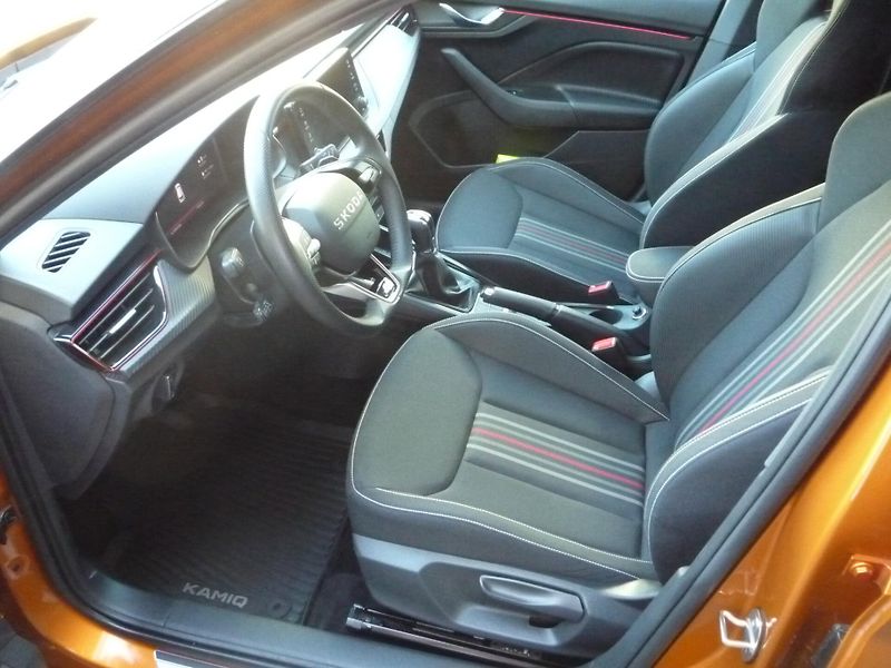 Škoda Kamiq (2025) 1,5TSi 110kW DSG MONTE CARLO - fotka 7 z 25