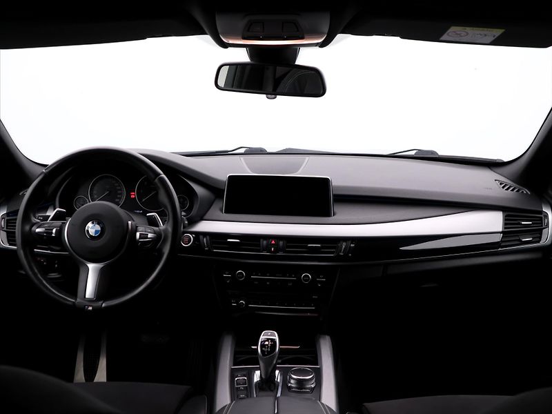 BMW X5 3,0 M50d 280kW xDrive Aut. CZ - fotka 28 z 36