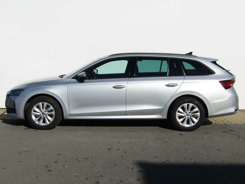 Škoda Octavia IV FL Combi Selection 1.5 TSI - fotka 3 z 30