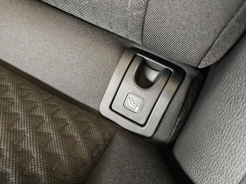 Toyota Yaris Cross 1.5 Hybrid eCVT Comfort 4x2 - fotka 16 z 28