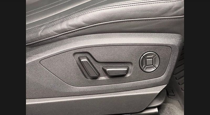 Audi e-tron 55 Quattro SoH 94% Kam Tažné - fotka 14 z 23