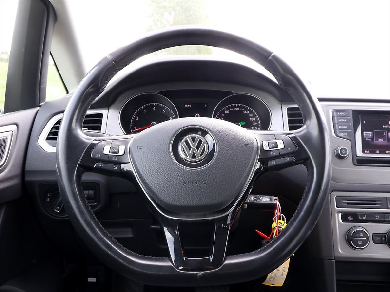 Volkswagen Golf Sportsvan 1,4 TSI 92kW Comfortline DSG - fotka 18 z 41