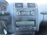 Volkswagen Touran 1,6 TDi CL BlueMotion*TAŽ.ZAŘ. - náhled 16
