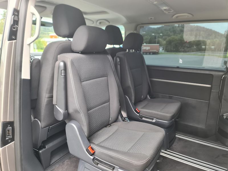 Volkswagen Transporter (2016) MULTIVAN 2.0TDi 110-KW OLOMOUC - fotka 39 z 103