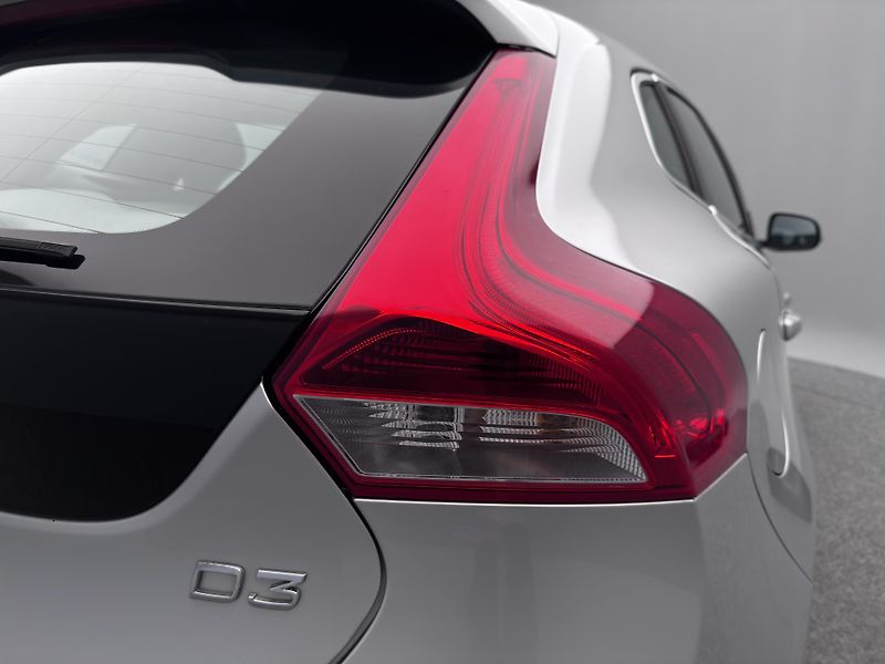Volvo V40 D3 OCEAN RACE 1.maj - fotka 22 z 44