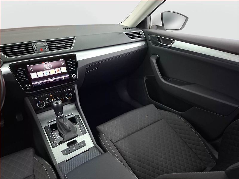 Škoda Superb (2020) Style Plus 2.0 TSI - fotka 8 z 21