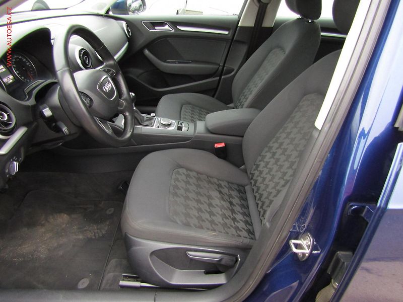 Audi A3 (2014) 1.2 TFSi, ČR, Attraction - fotka 9 z 18