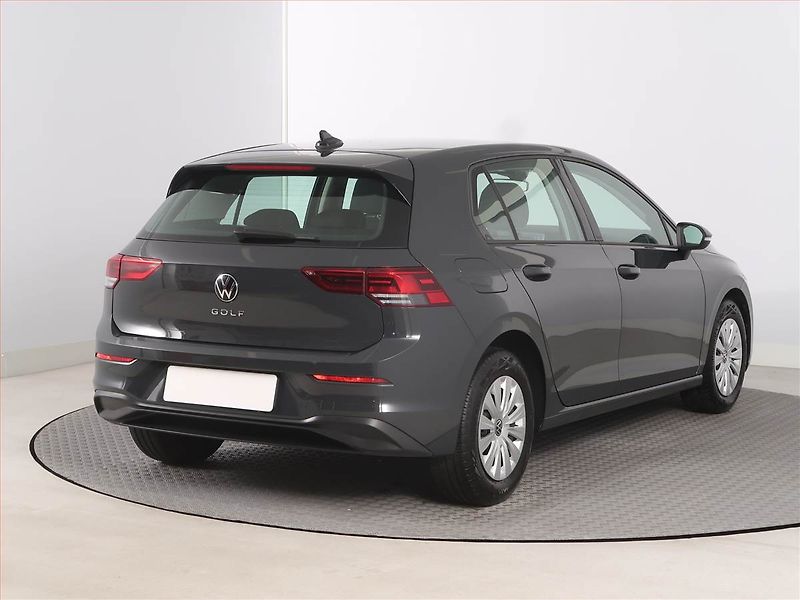 Volkswagen Golf (2020) Life 1.0 TSI, Serv.kniha - fotka 5 z 12