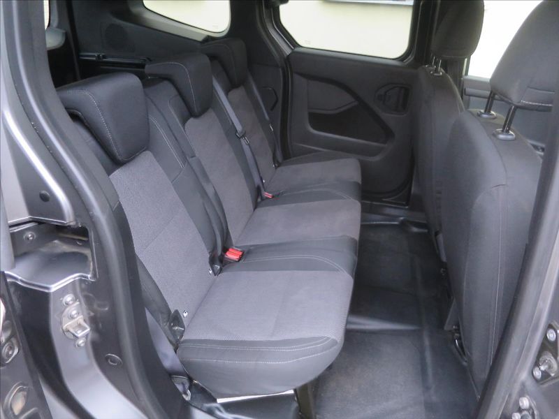 Mercedes-Benz Citan 1,5  110DCI Tourer - fotka 14 z 26