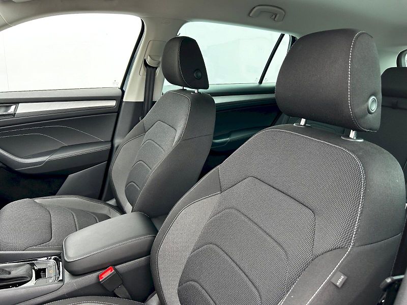 Škoda Kodiaq (2023) 2.0 TDI 110kW 4x4 DSG Ambition - fotka 28 z 35