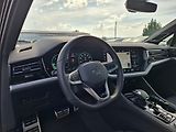 Volkswagen Touareg TDI 210kW R-Line Pano NezT HuD - náhled 9