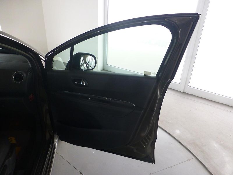 Peugeot 3008 (2012) 1,6i-115KW*PANORAMA*NAV*VYHŘ.S - fotka 20 z 27