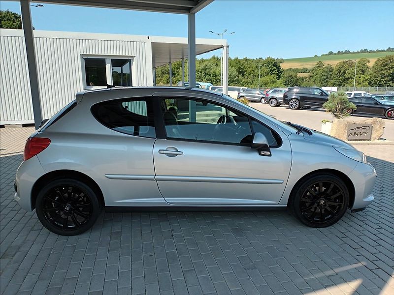 Peugeot 207 1,6 i,110kw,KŮŽE,KOLA,PANORAMA - fotka 4 z 34