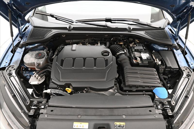 Škoda Octavia 2,0 TDI 110 kW DSG Style Záruk - fotka 9 z 33
