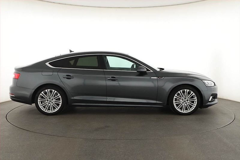 Audi A5 (2017) 2.0 TDI - fotka 6 z 25