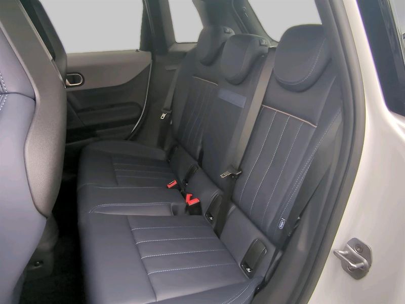 Mini Cooper C 5-doors - fotka 13 z 18