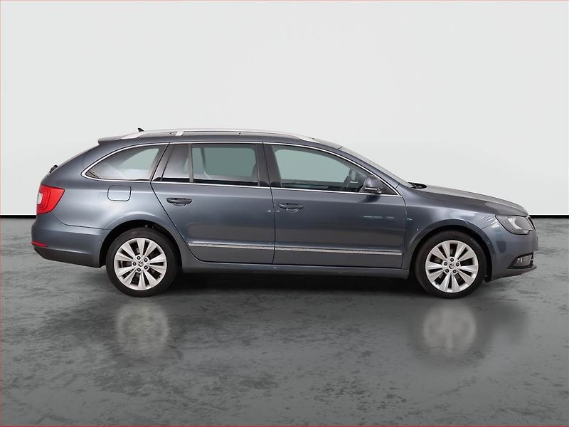 Škoda Superb (2014) 2.0 TDI, Navi, Xenony - fotka 6 z 19