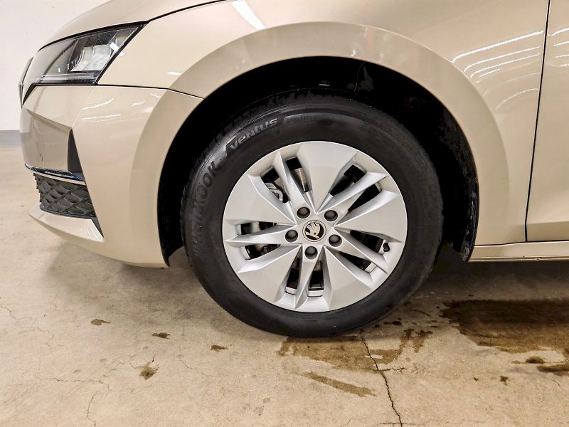 Škoda Octavia (2024) 1.5 TSI 110 kW Selection - fotka 28 z 28