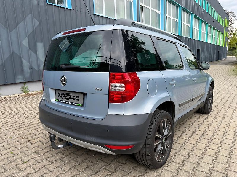 Škoda Yeti  2,0 TDI servis.k + sada pneu  - fotka 5 z 31