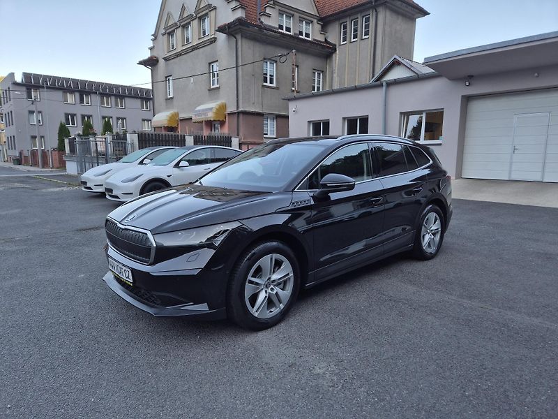 Škoda Enyaq 150kw, iV80 19ALU SOH 95% - fotka 2 z 47