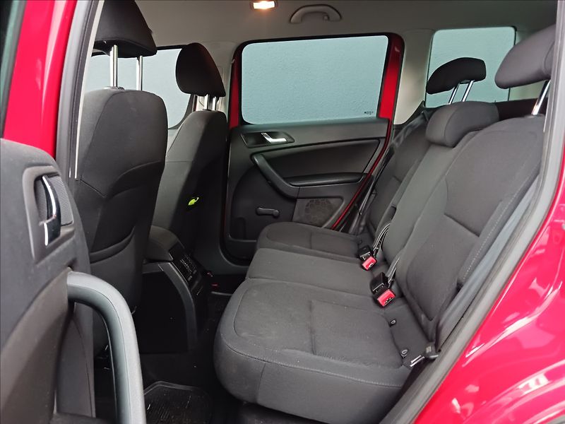 Škoda Yeti 2,0 TDI 1.majitel - fotka 12 z 16