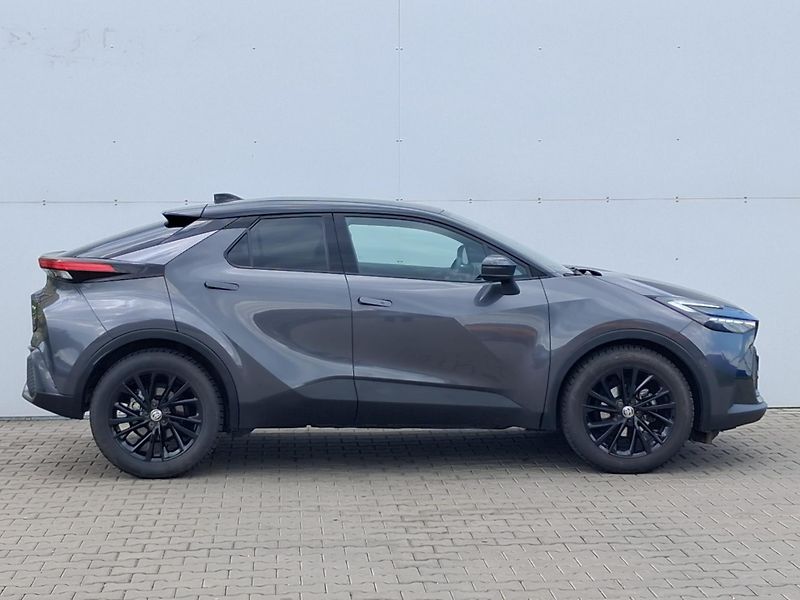 Toyota C-HR 2,0 HEV e-CVT GR Sport - fotka 8 z 26