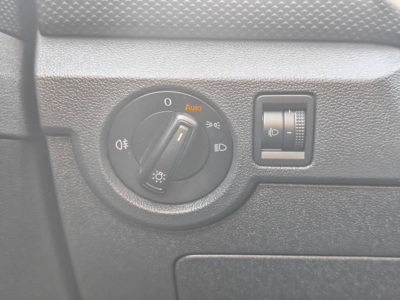 Volkswagen T-Cross Life 5G 1,0TSi - fotka 18 z 22