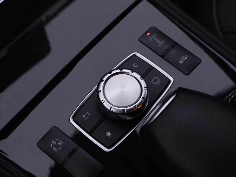 Mercedes-Benz CLS 3,0 350CDI 185kW AMG-Line 4M C - fotka 33 z 42
