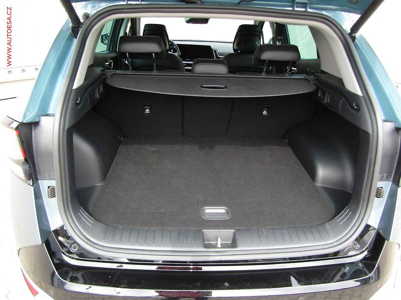 Kia Sportage (2022) 1.6 T-GDi, 1.maj,ČR, TOP - fotka 8 z 26