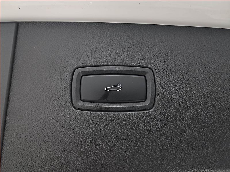 Porsche Cayenne (2023) V6 - fotka 16 z 29