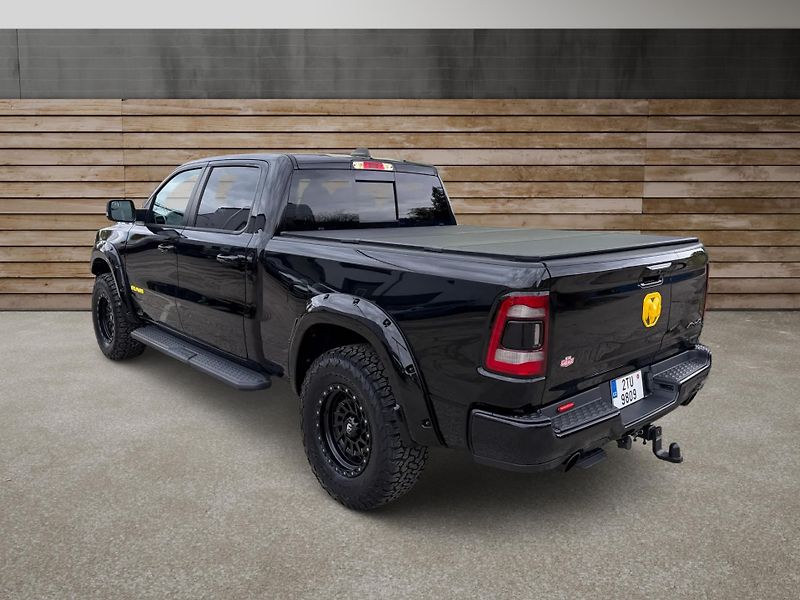 Dodge RAM (2021) +HEMI+LPG+OFFROAD PAKET+ - fotka 5 z 24