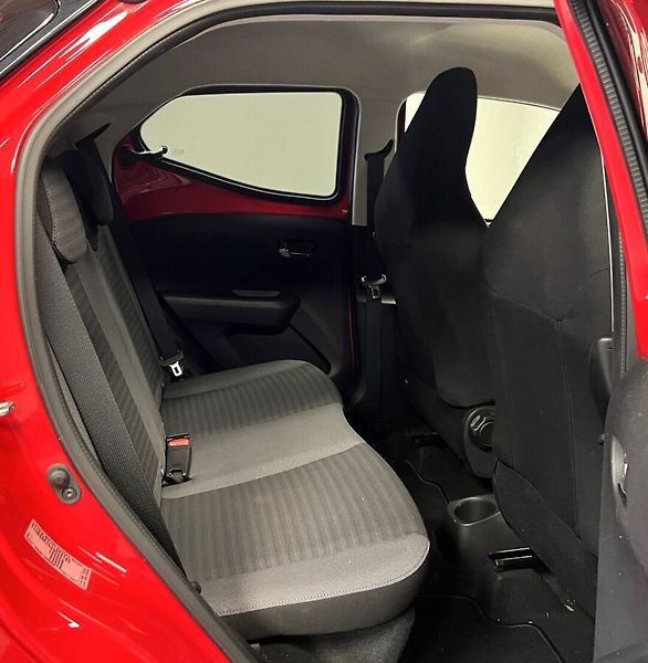 Toyota Aygo 1.0 VVT-i AT Style - fotka 11 z 15