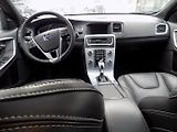 Volvo V60 (2016) 2.0-D4/Inscription/LED/DPH/ - náhled 19