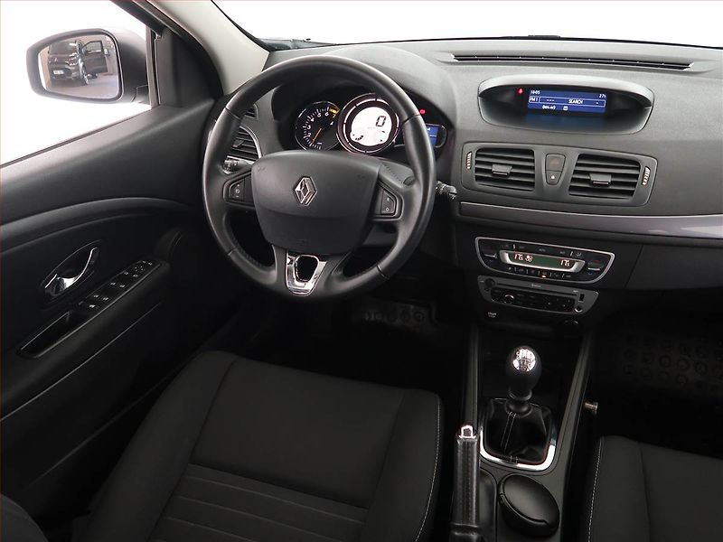 Renault Mégane (2014) Limited 1.6 16V, Tempomat - fotka 7 z 16