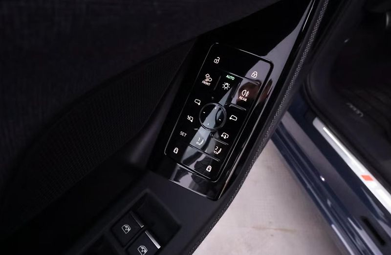 Audi A6 Avant e-tron Performance Tažné  - fotka 15 z 20