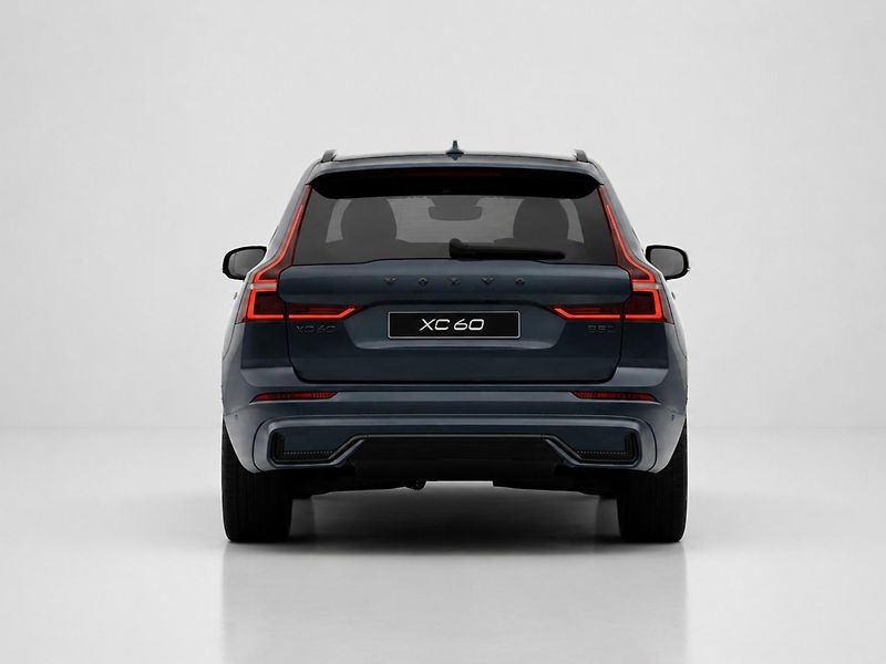 Volvo XC60 (2026) B5 PLUS BLACK + 4SERVIS/ZÁRUKA - fotka 6 z 21