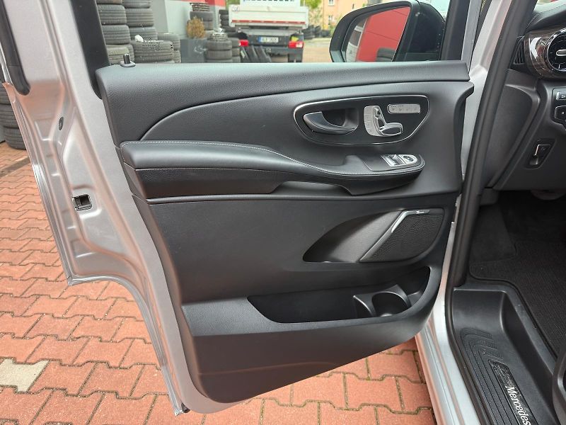 Mercedes-Benz Třídy V (2023) 300 d, XL AVG, 4M - fotka 7 z 21