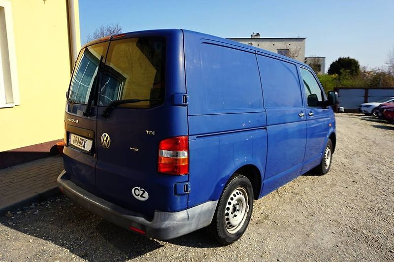 Volkswagen Transporter (2004) 1,9 TDI 63 kW - fotka 4 z 22