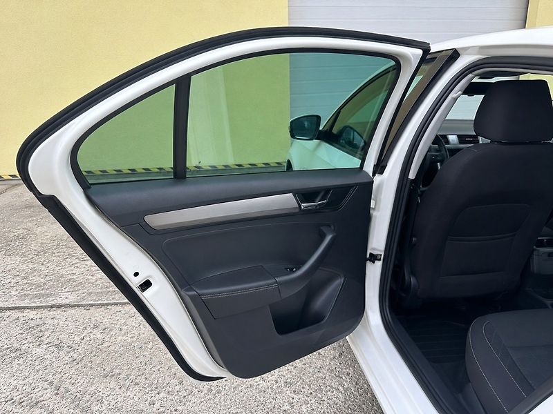 Škoda Rapid (2019) 1.0TSi 81kW/1MAJ/ČR/Výhřev/TOP - fotka 14 z 30