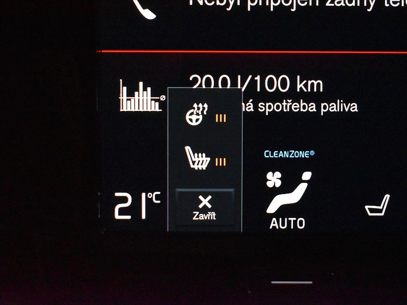 Volvo XC40 1,5 T2 Momentum Pro BLIS - fotka 21 z 23