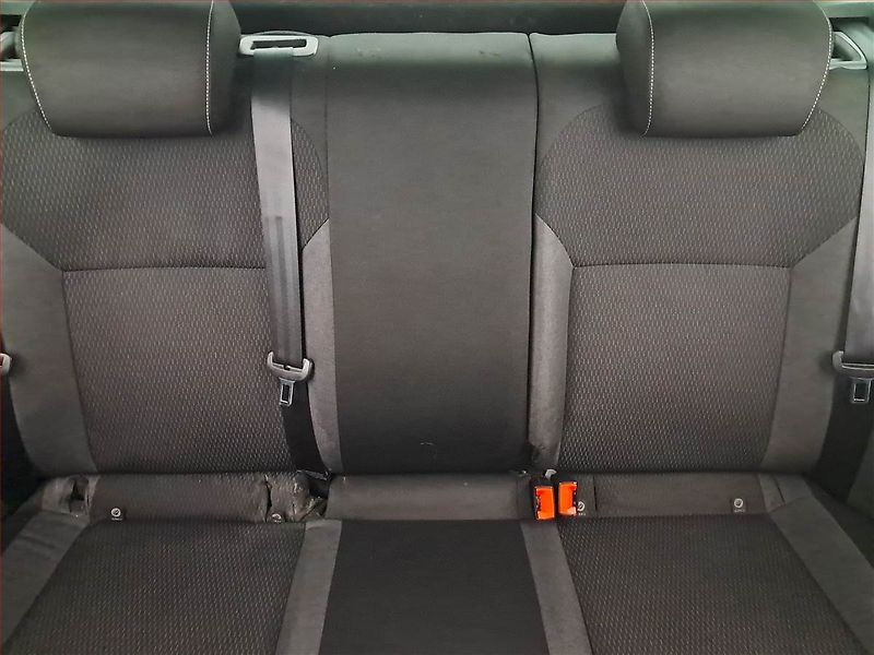 Škoda Rapid (2014) Spaceback 1.2 TSI - fotka 10 z 16