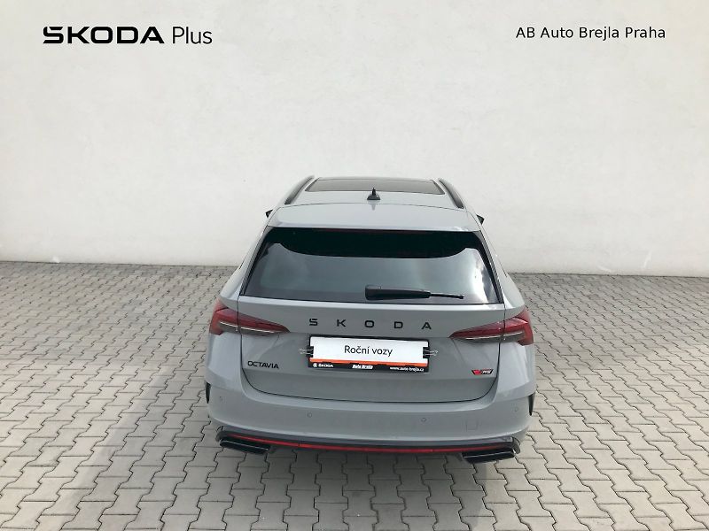 Škoda Octavia (2025) COMBI RS 2,0 TSI 195 KW 7-STUP - fotka 9 z 31