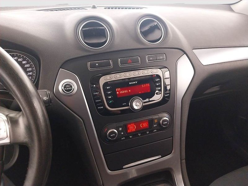 Ford Mondeo (2011) 2.0 TDCi, po STK, oblíbený vůz - fotka 12 z 18