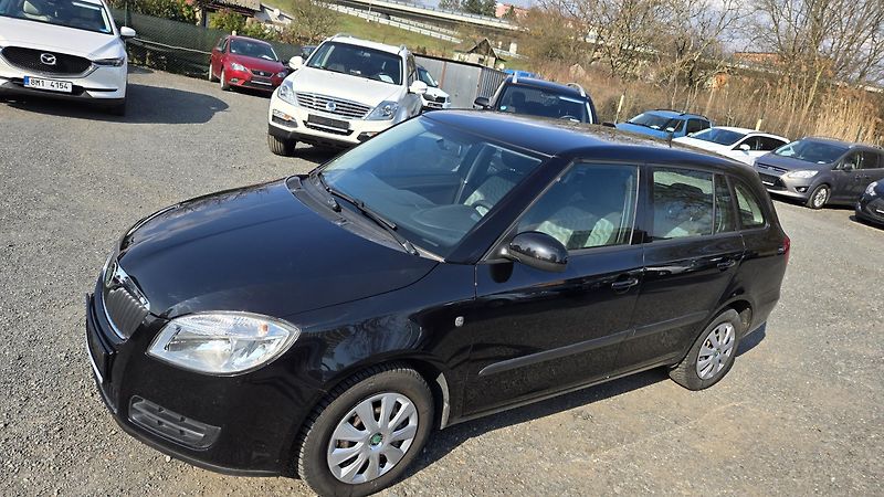 Škoda Fabia 1.4 16V AMBIENTE 1MAJITEL - fotka 6 z 36