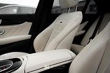 Mercedes-Benz Třídy E (2022) AMG E63 S 4MATIC 450kW - náhled 31